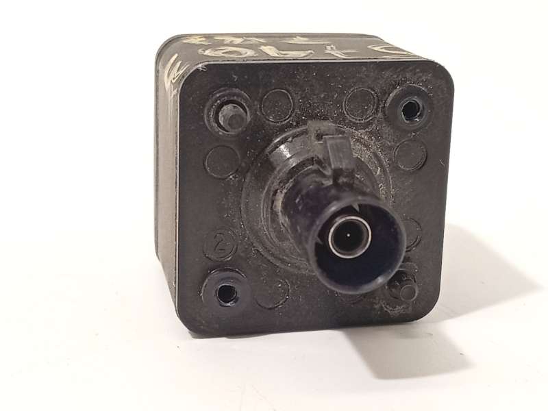 Recambio de modulo electronico para mazda mazda 3 sedan 2.5 e-skyactiv-g referencia OEM IAM BHPJ67RC0 2