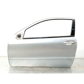 PUERTA DELANTERA IZQUIERDA A2037200505 