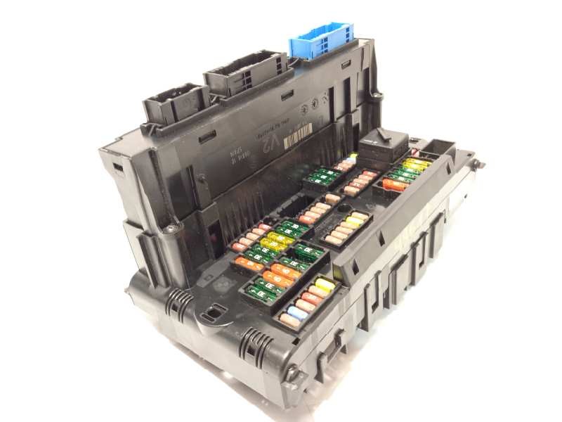 CAJA RELES / FUSIBLES 9252815 61149252815 