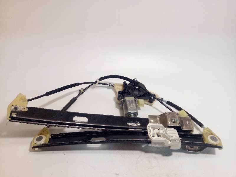 ELEVALUNAS DELANTERO IZQUIERDO 5Q0959801B 5F4837461D