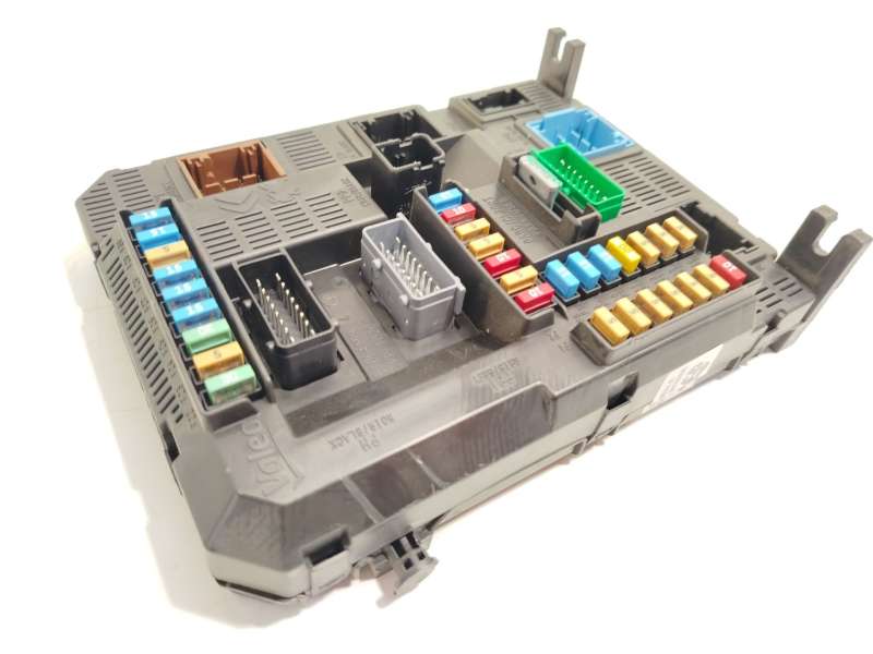 CAJA RELES / FUSIBLES 9819850080 1663368780 