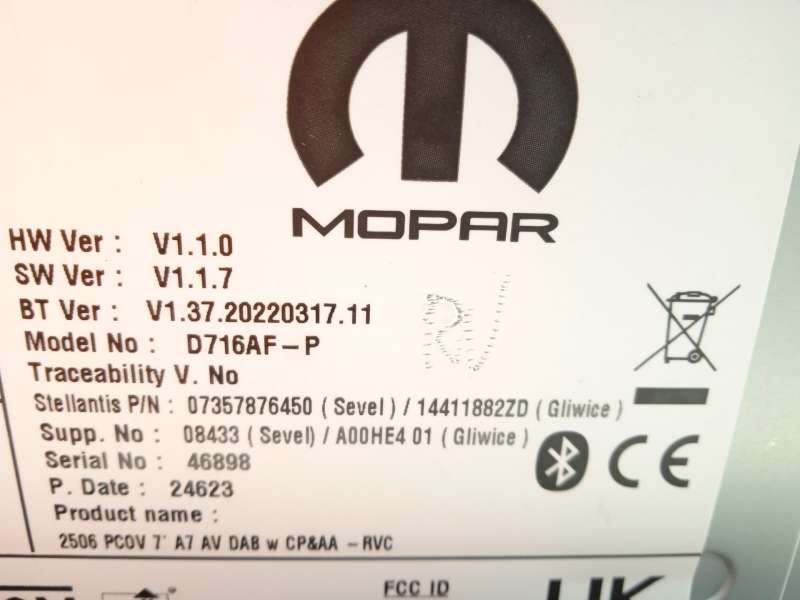 Recambio de sistema audio / radio cd para opel movano c furgoneta (u9) 2.2 d referencia OEM IAM 14411882ZD 1690682480 7357876450 11
