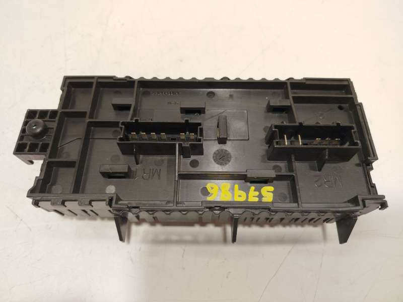 Recambio de caja reles / fusibles para mercedes-benz gle coupe (c292) 350 d 4-matic (292.323, 292.324) referencia OEM IAM A16690 3