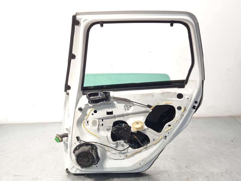 Recambio de puerta trasera derecha para peugeot 308 sw 1.6 hdi fap referencia OEM IAM 9008X1 - Blanco 4