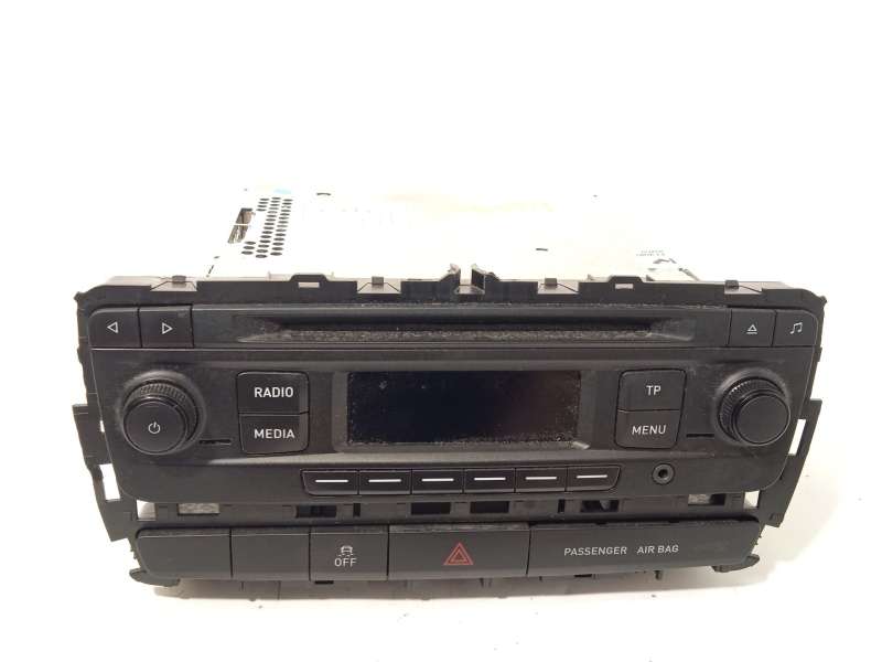 Recambio de sistema audio / radio cd para seat ibiza iv (6j5, 6p1) 1.2 referencia OEM IAM 6J0035156AZT - Rojo 3