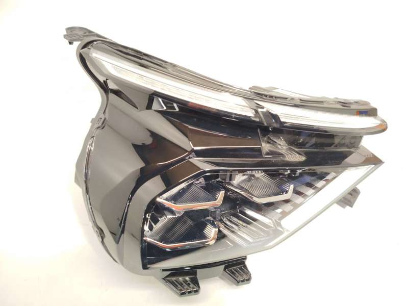 Recambio de faro derecho para citroën c4 iii 1.2 referencia OEM IAM 9830649280  73374698 2