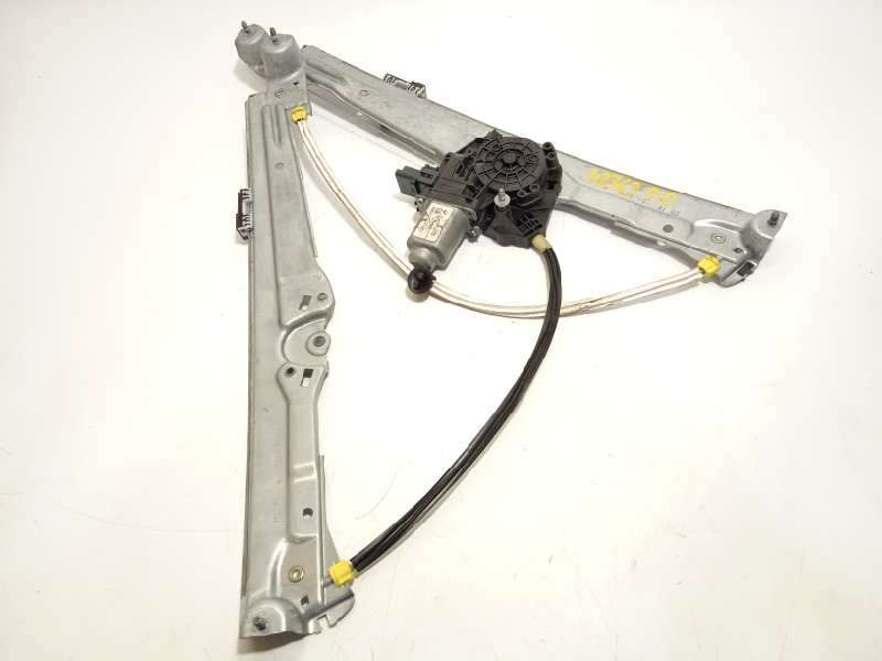 ELEVALUNAS DELANTERO DERECHO 402803H 