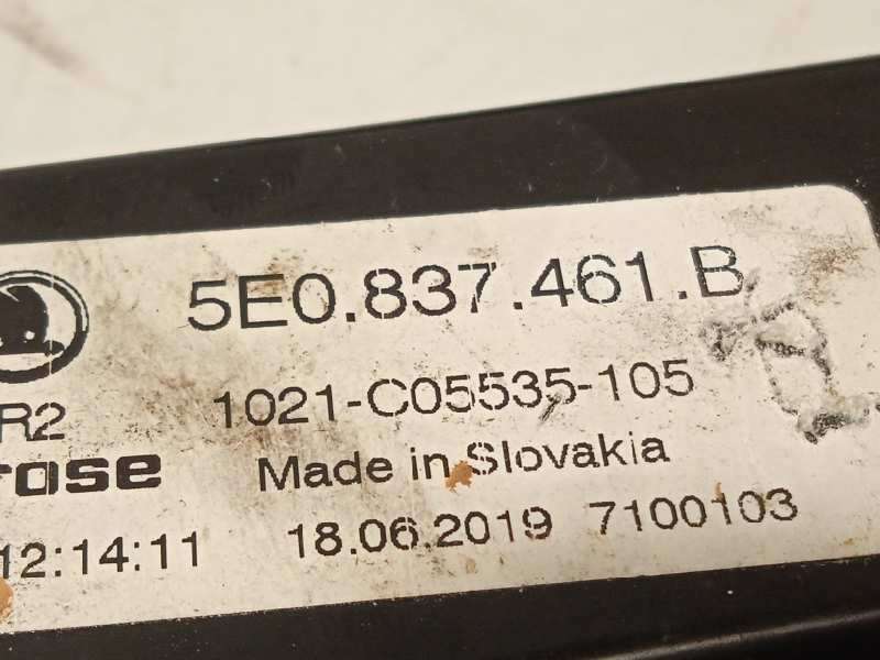 Recambio de elevalunas delantero izquierdo para skoda octavia lim. (5e3) 1.5 16v tsi act referencia OEM IAM 5E0837461B  5Q095980 - Negro 4