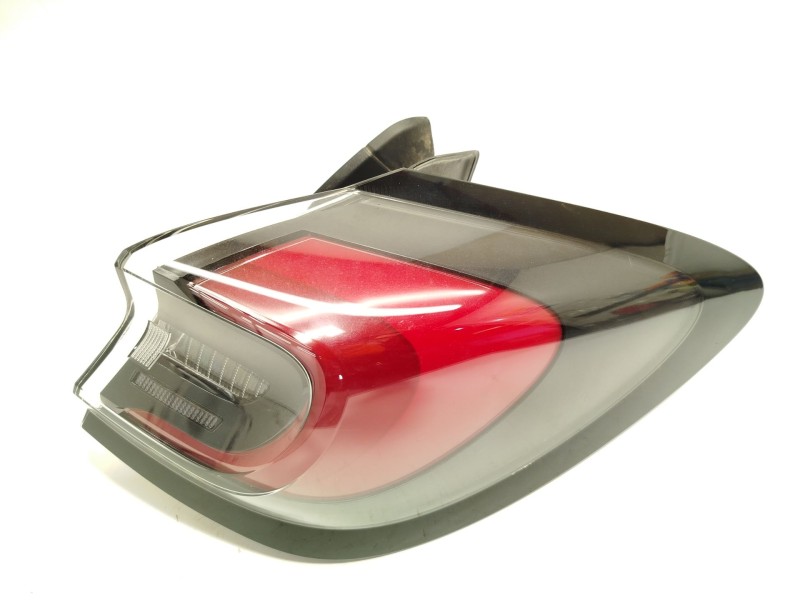 PILOTO TRASERO DERECHO P1TB13404AB 2761489 