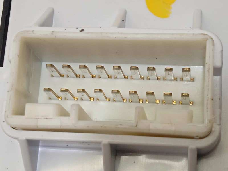 Recambio de mando elevalunas delantero izquierdo para kia xceed 1.0 tgdi cat referencia OEM IAM 93570J7120 93570J7120WK - Blanco 5