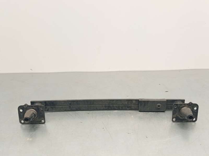 Recambio de refuerzo paragolpes delantero para peugeot 5008 (0u_, 0e_) 1.6 bluehdi 120 referencia OEM IAM 7104LE 2