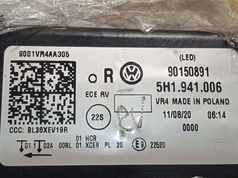 Recambio de faro derecho para volkswagen golf viii lim. (cd1) style referencia OEM IAM 5H1941006  90150891 2