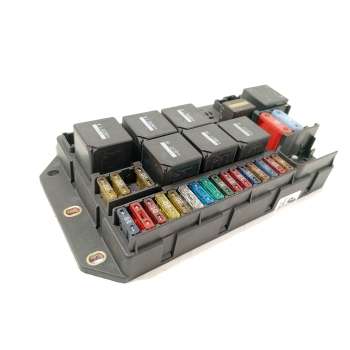 CAJA RELES / FUSIBLES YQE500340 