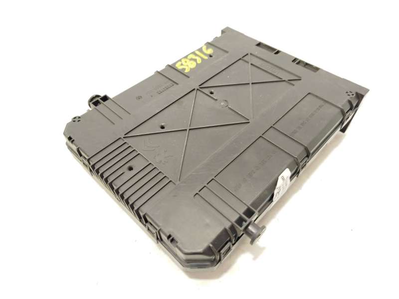 Recambio de caja reles / fusibles para peugeot 208 i (ca_, cc_) 1.2 vti 82 referencia OEM IAM 9819849680 1631852680 - Blanco 4
