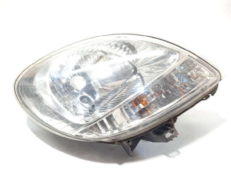FARO DERECHO 8200236591 