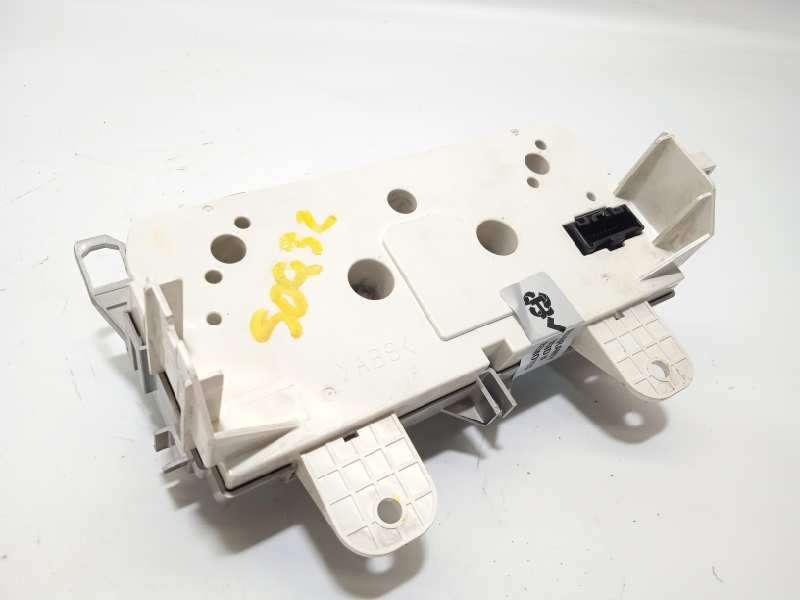 Recambio de mando climatizador para mazda 5 berl. (cr) 1.8 active referencia OEM IAM CD85  CD8561190 4