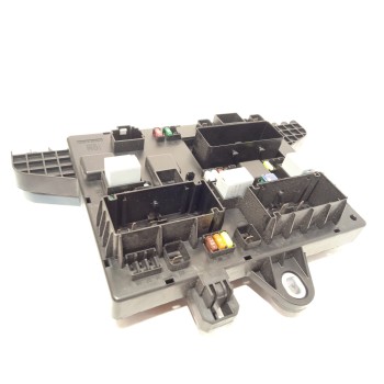 CAJA RELES / FUSIBLES 13449202 