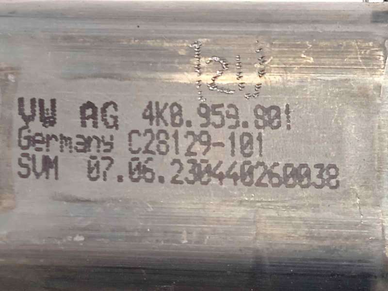 Recambio de elevalunas delantero izquierdo para volkswagen passat variant (cb5) 2.0 bluemotion referencia OEM IAM 3G0837461C  4K - Negro 4