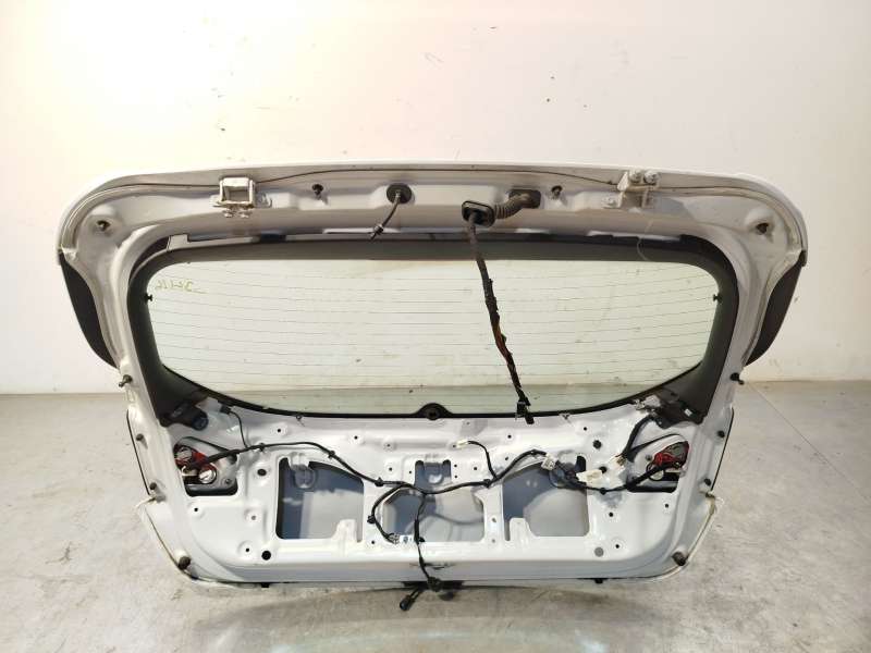 Recambio de porton trasero para kia cee'd 1.4 crdi cat referencia OEM IAM 73700A2000 - Blanco 4