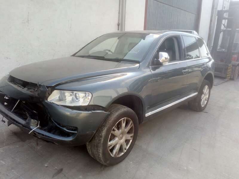 VOLKSWAGEN TOUAREG (7LA)