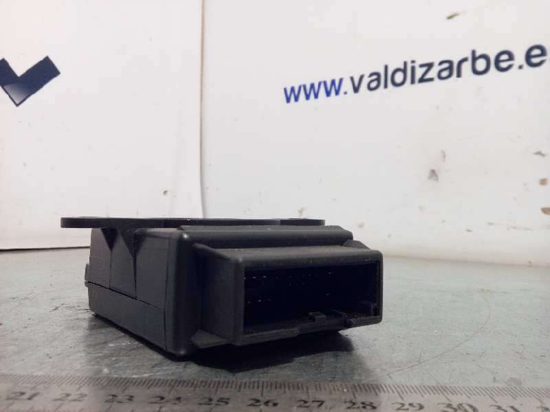 Recambio de centralita luces para ford c-max titanium referencia OEM IAM AM5113K031CA - Azul 2