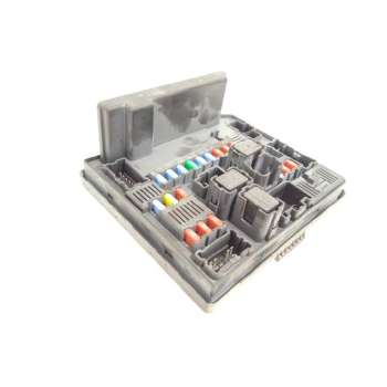 CAJA RELES / FUSIBLES 284B7JD000 