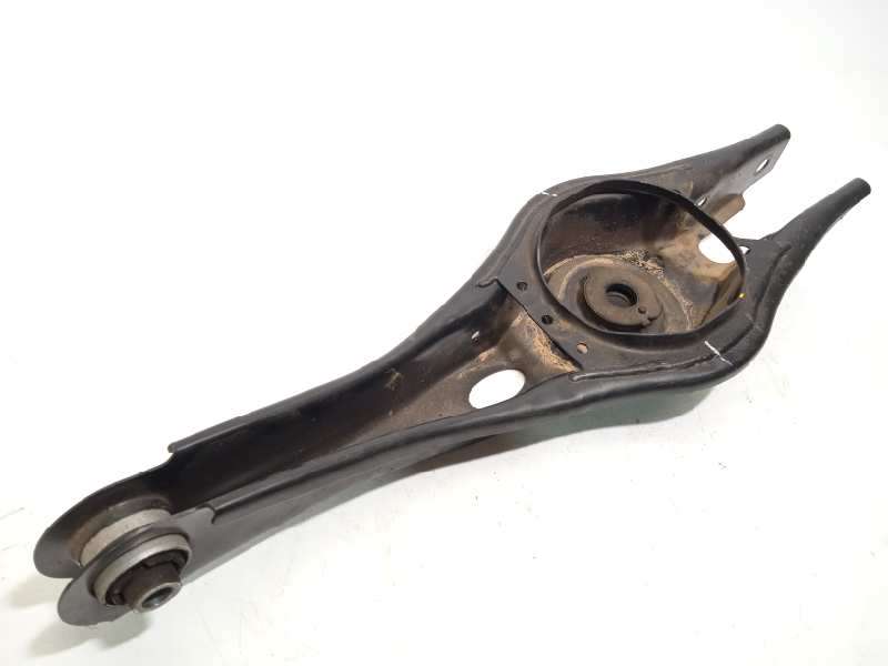 Recambio de brazo suspension inferior trasero derecho para kia xceed 1.0 tgdi cat referencia OEM IAM 55220G4AA0 2