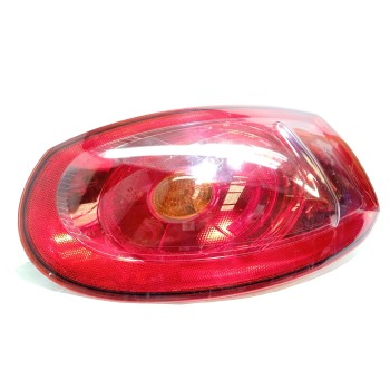 PILOTO TRASERO DERECHO 51757542 51934334 