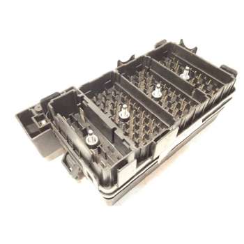CAJA RELES / FUSIBLES 96647287 