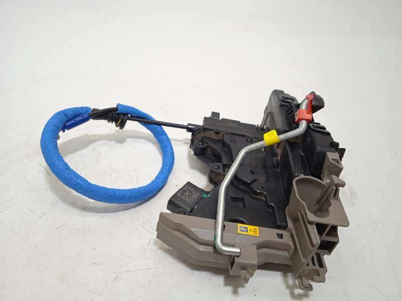 Recambio de cerradura puerta delantera derecha para kia xceed 1.0 tgdi cat referencia OEM IAM 81320J7000 2
