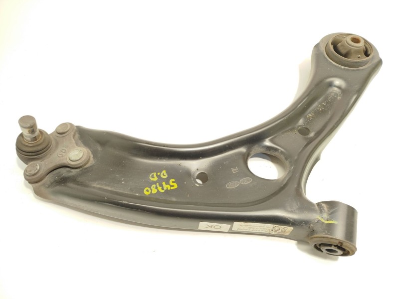 BRAZO SUSPENSION INFERIOR DELANTERO DERECHO 54501D7000 