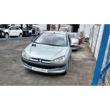 PEUGEOT 206 BERLINA