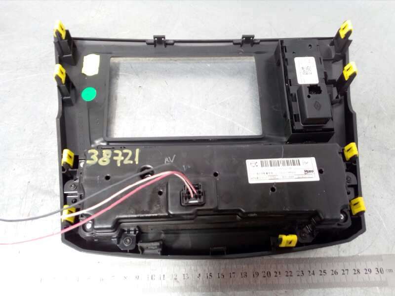 Recambio de mando climatizador para renault kadjar limited referencia OEM IAM 275102210R - Blanco 2