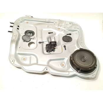 ELEVALUNAS DELANTERO IZQUIERDO 824702B030J9S4 824712B000 400907