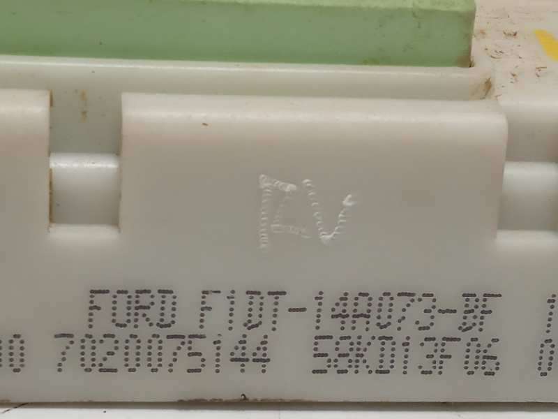 Recambio de caja reles / fusibles para ford transit connect kombi trend referencia OEM IAM F1DT14A073BF - Rojo 4