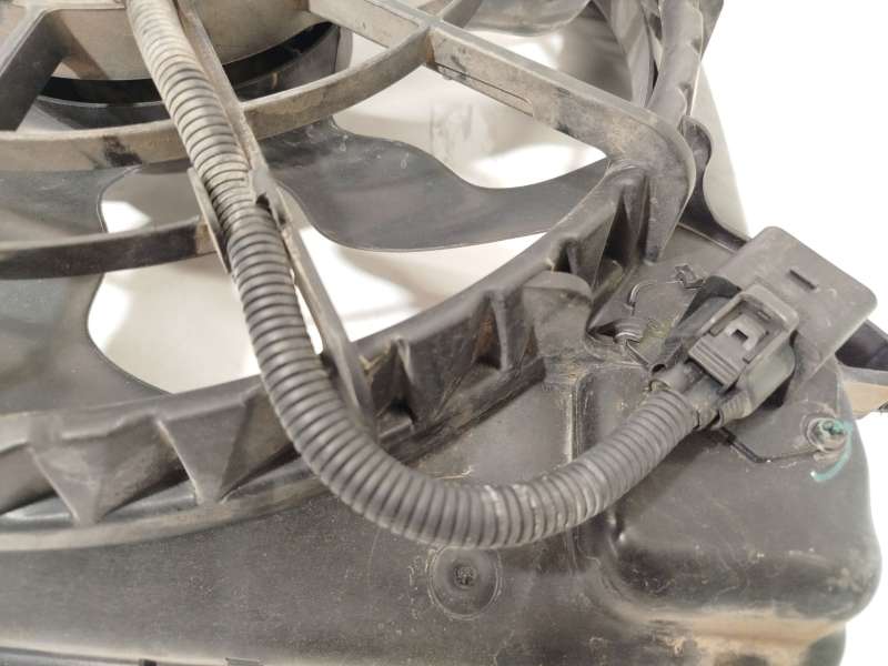 Recambio de electroventilador para hyundai i30 (fd) 1.4 referencia OEM IAM 253802R050 2