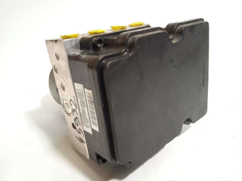 Recambio de abs para hyundai i20 active classic blue referencia OEM IAM 58920C8250 6158945200 C858920550 3
