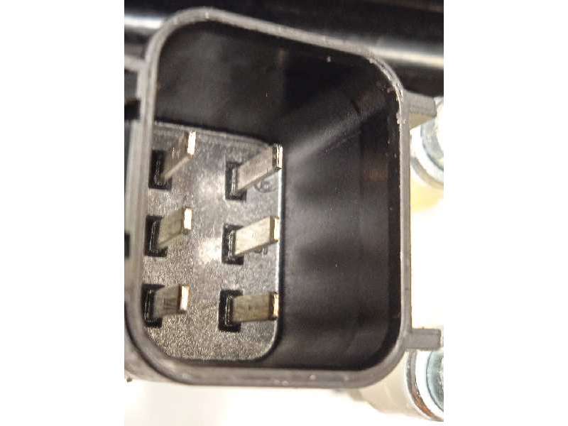 Recambio de elevalunas delantero derecho para ford focus lim. (cb8) edition referencia OEM IAM BM51A23200BC - Blanco 4