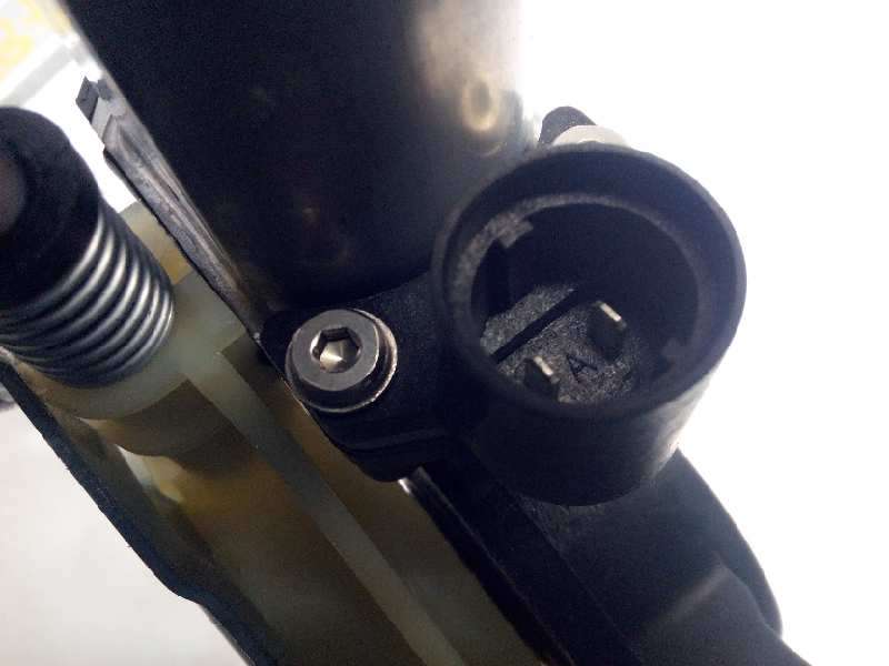 Recambio de elevalunas delantero derecho para renault kangoo profesional referencia OEM IAM 807207012R - Blanco 3