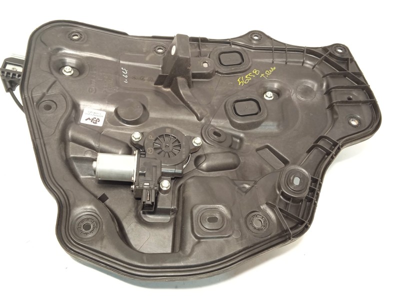 ELEVALUNAS TRASERO DERECHO KB7W7297X 