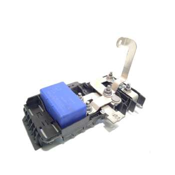 CAJA RELES / FUSIBLES A2465400950 2465400950