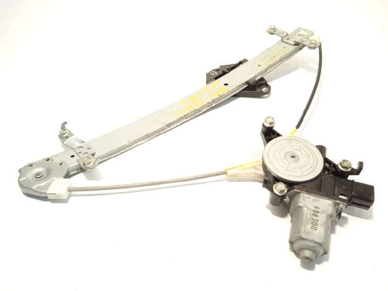 ELEVALUNAS DELANTERO DERECHO 61011FG000 