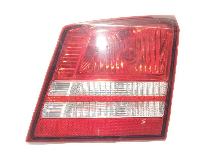 PILOTO TRASERO DERECHO INTERIOR 04806368AB 