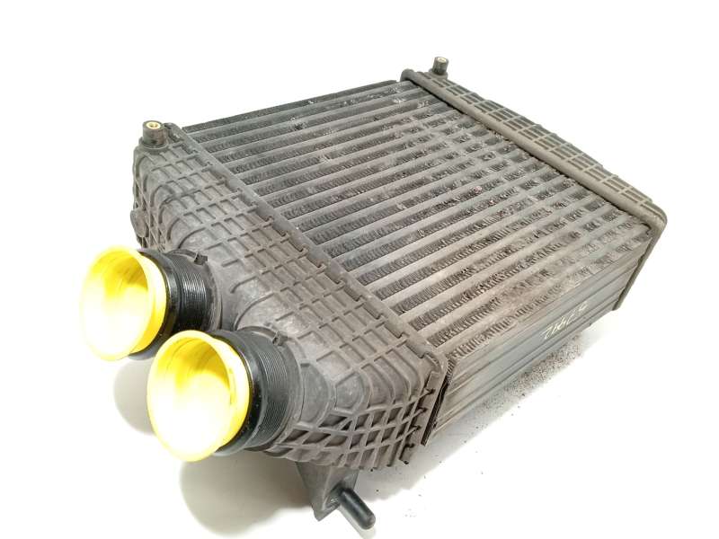 Recambio de intercooler para maserati levante suv (m161) 3.0 d q4 referencia OEM IAM 16484792 670035635 2