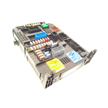 CAJA RELES / FUSIBLES 9832880680 1675487080 28719719