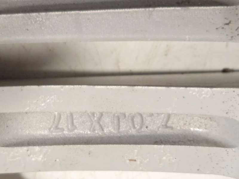 Recambio de llanta para kia carens iv van (a4) crdi referencia OEM IAM 52910A4750 7