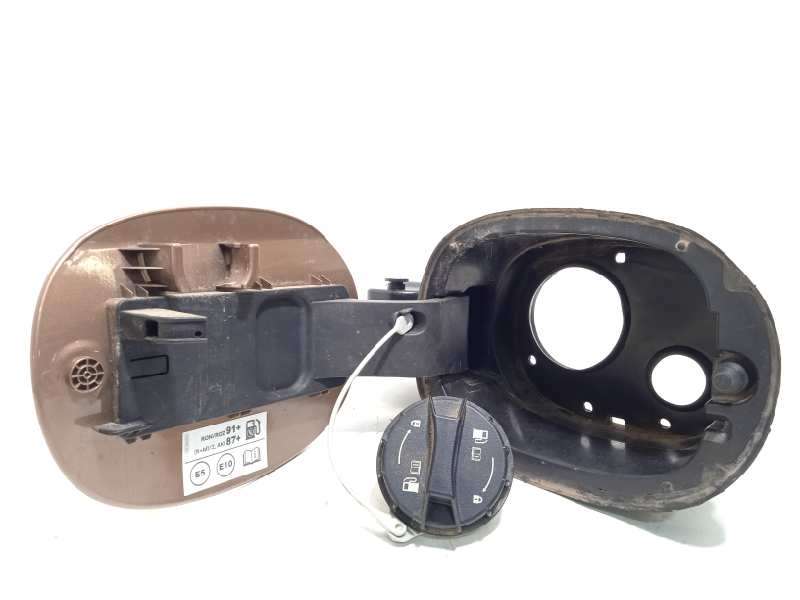 Recambio de tapa exterior combustible para kia xceed 1.0 tgdi cat referencia OEM IAM 69513J7800  69513J7810 2