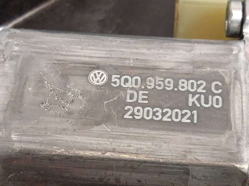 Recambio de elevalunas delantero derecho para skoda octavia lim. (nx3) 2.0 tdi referencia OEM IAM 5E3837656  5Q0959802C - Negro 4