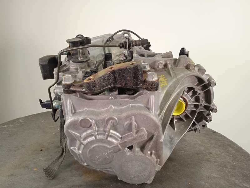 Recambio de caja cambios para hyundai i20 style referencia OEM IAM 4300032300 W8M6A 3