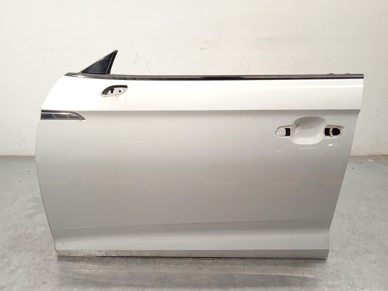 PUERTA DELANTERA IZQUIERDA 8W8831051F 